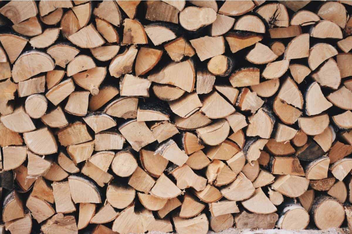 Pick up or delivery available to Ipswich, Essex, Newburyport, Gloucester, Rockport, Beverly, Danvers, Boxford, Hamilton, Rowley, Topsfield, Georgetown, Byfield, Groveland, Newbury, Middleton, Peabody, Manchester for kiln dried and seasoned firewood.